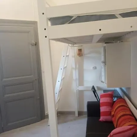 Petit Studio Renove A La Place Comedie Montpellier Exterior foto